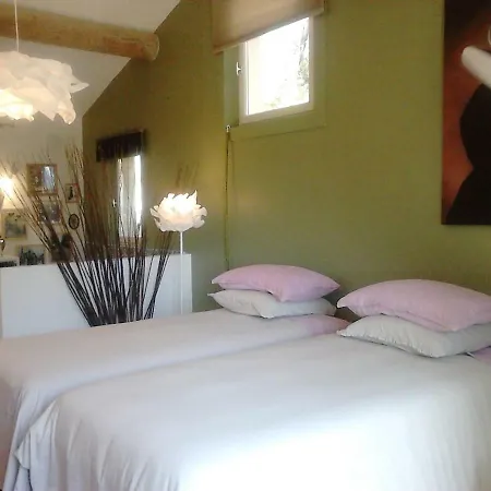 La Maison De Charlie Bed and breakfast Vaugines