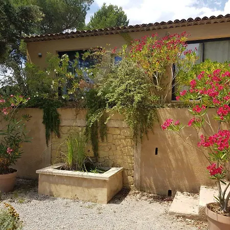 La Maison De Charlie Bed and breakfast *